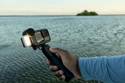 GoPro HERO13 Black Creator Edition – enthält HERO13 Black, Volta (Batteriegriff, Stativ, Fernbedienung), Media Mod, Light Mod, Enduro-Akku, magnetische Verriegelungshalterung und Tragetasche